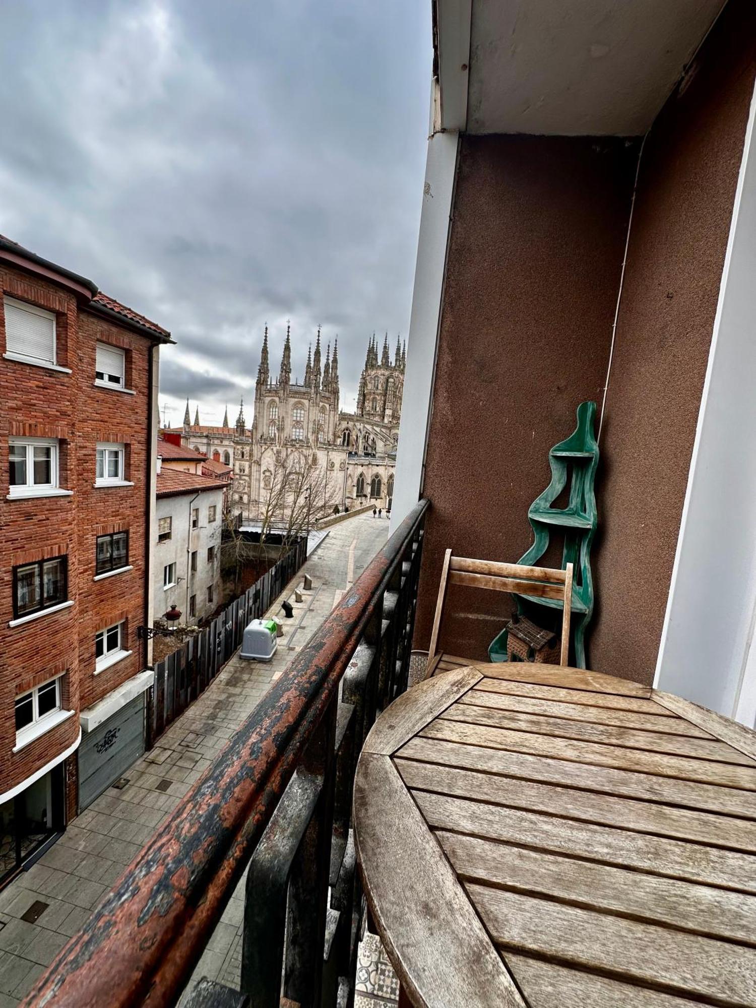 Atuaire Home Vista Catedral De Burgos Exterior photo